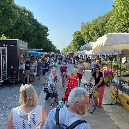 Daire Le Des Tilleuls, Climatise & Vrai Lit Nîmes